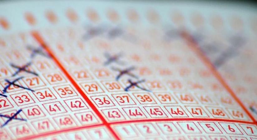 Kihúzták a Hatoslottó csütörtöki nyerőszámait, 777 millió forint volt a tét