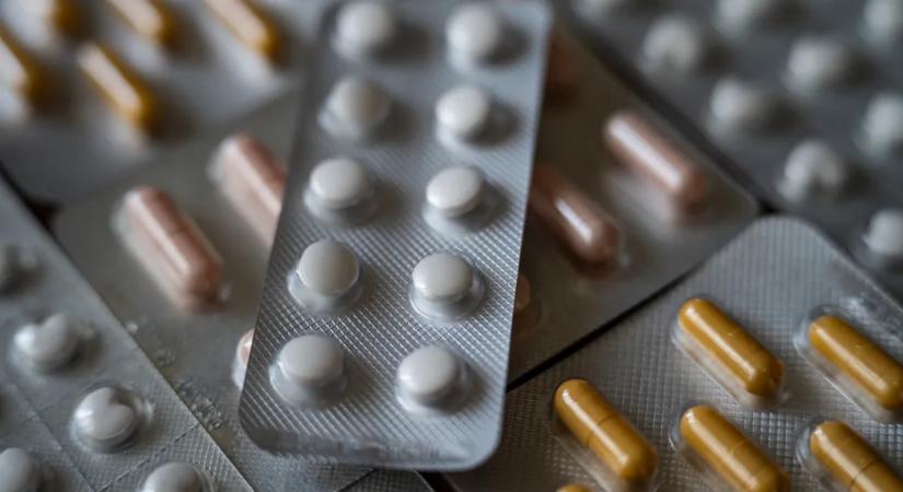 Új kötelezettségekkel, tervekkel, szolidaritási rendszerrel próbálja megakadályozni a gyógyszerhiányt az EU