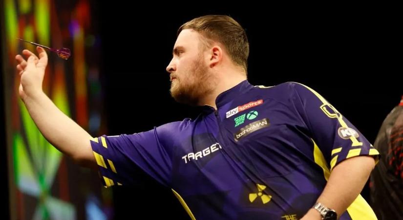 Elkezdődött a darts-vb, a világbajnok megizzadt, egy sztár máris kiesett