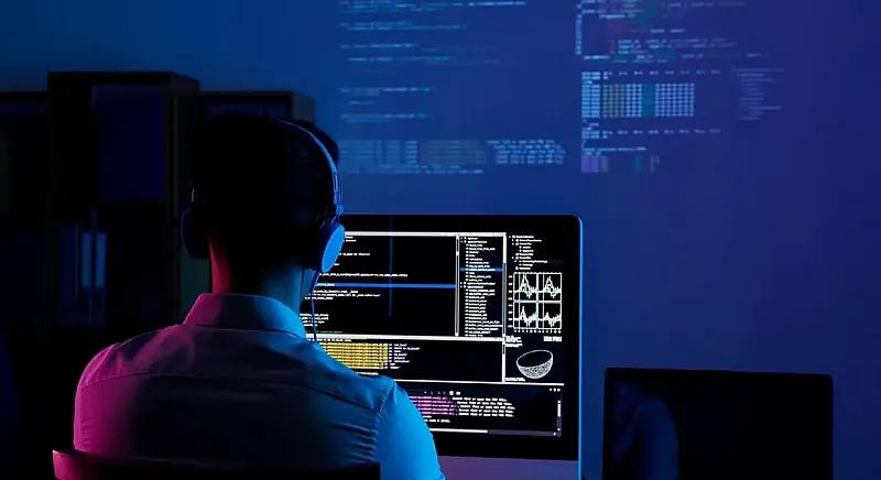 Történelmi sikert arattak az ELTE versenyprogramozói