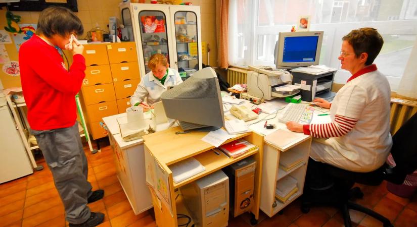 A Tisza megszorítócsomagja a gyermekektől is elvenné az ingyenes egészségügyi ellátást