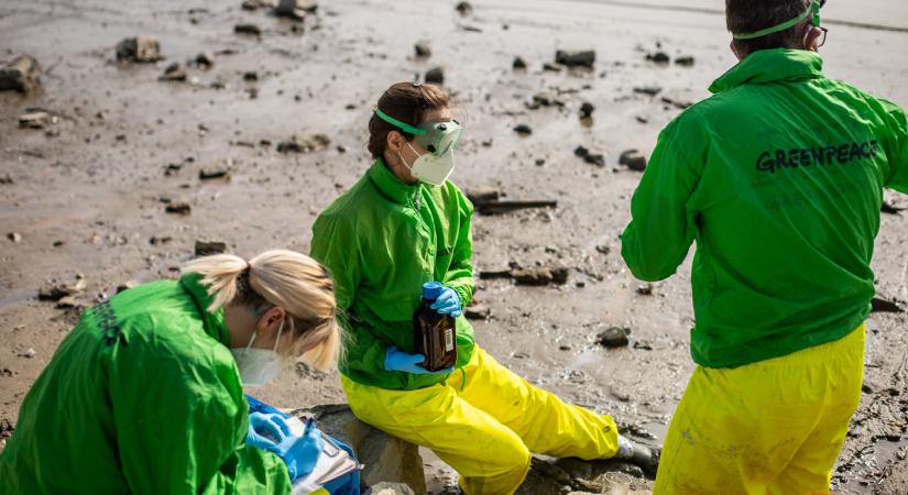 Gázgyár: a kormány bármeddig húzhatja a mérgező anyag eltávolítását