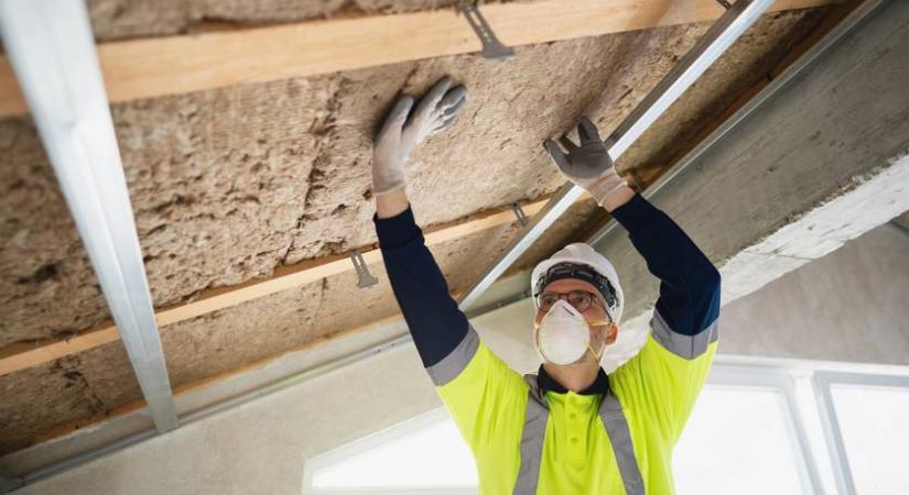 Közel olyan veszélyes, mint az azbeszt, mégis sok lakást ezzel szigetelnek: fibrózist és tüdőrákot is okozhat