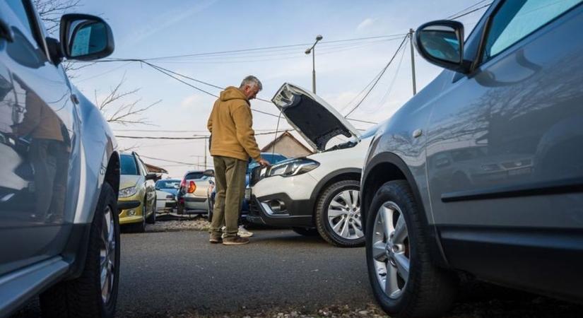 Rengeteg használt autó érkezett most külföldről hazánkba, fillérekért