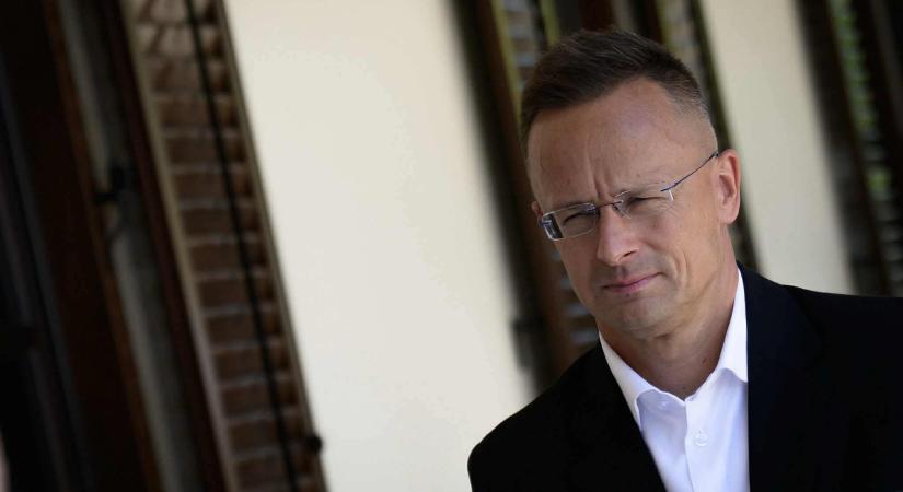 Szijjártó Péter kőkemény üzenetet küldött a NATO-főtitkárának