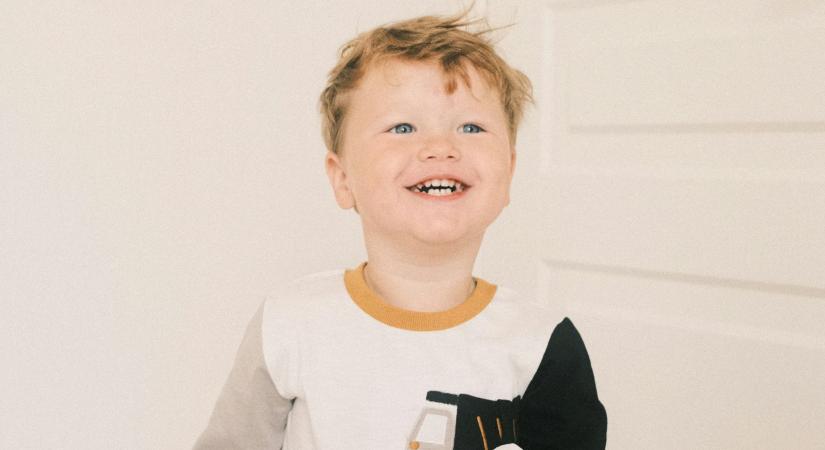 Szakértő: „A legboldogabb gyerekek szülei minden reggel ezt a 9 dolgot teszik meg” (és nem, nem a hibátlan reggeli rutinról van szó)