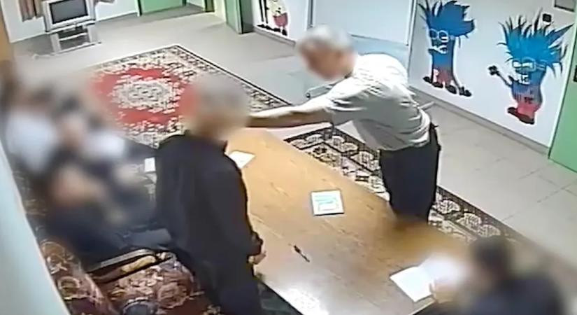 Katona, pszichológus, nevelő és koronatanú – kicsoda a Szőlő utcai gyerekotthon volt vezetője, aki asztalba verte egy gyerek fejét?