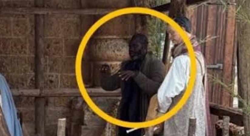 Betlehemi szobornak álcázta magát egy ghánai férfi Olaszországban, de elkapták