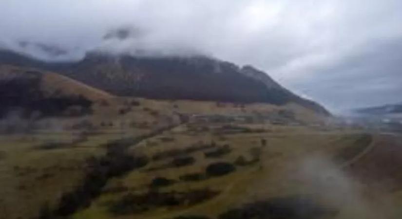 Marad a felhős, ködös, borongós idő