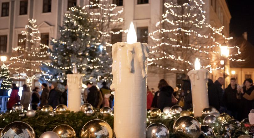 Indul a karácsonyi forgatag: adventi programok minden korosztálynak