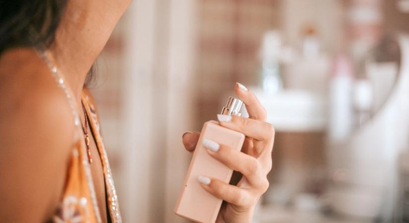 Jelez a tested, ha nem érzed magadon a parfümödet, mások viszont igen