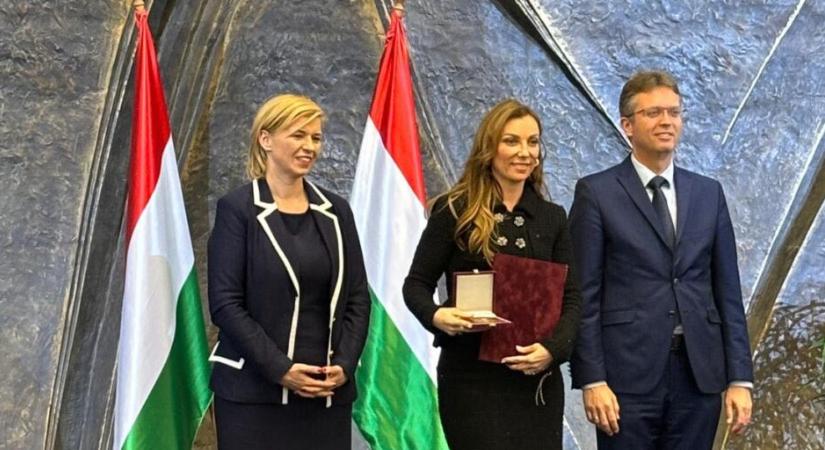 Állami kitüntetést kapott Rúzsa Magdi