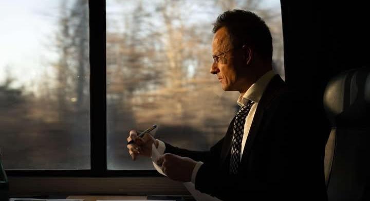 “Tényleg mindenkinek elment a józan esze” – Szijjártó kőkeményen beleszállt a NATO vezetőjébe