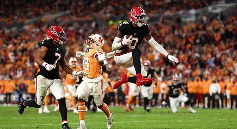 Pitts három elkapott TD-je után utolsó másodperces mezőnygóllal kapott ki a Buccanners – videó