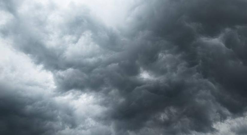 A fél országra kiadták a citromsárga riasztást: kíméletlen időjárás jön ezekben a vármegyékben pénteken és a hétvégén