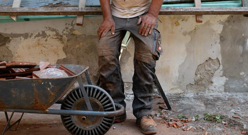 A belföldi fogyasztás és az export sem segít a magyar iparon