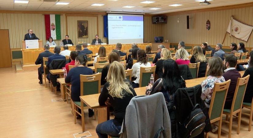 Közel 3,9 milliárdos projekt folyik Zalában, hogy több 30 év feletti dolgozhasson