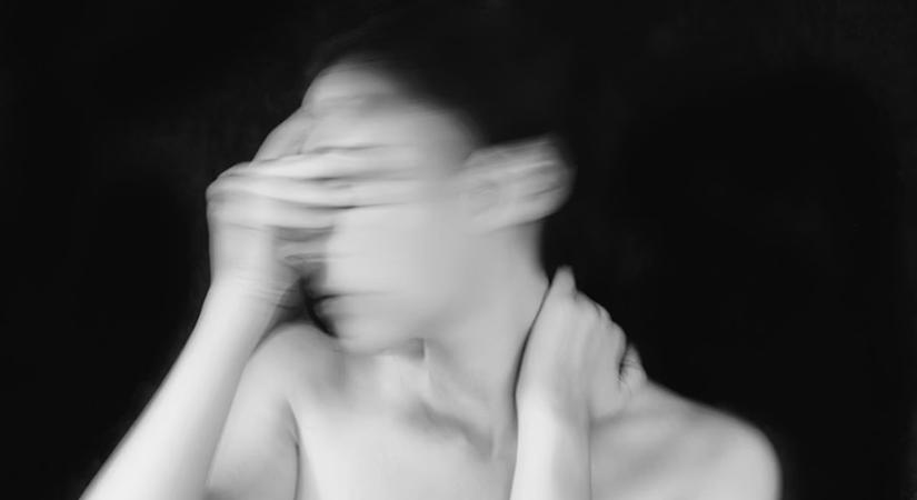 Rejtett ADHD és perimenopauza: amikor a hormonok feltekerik a hangerőt