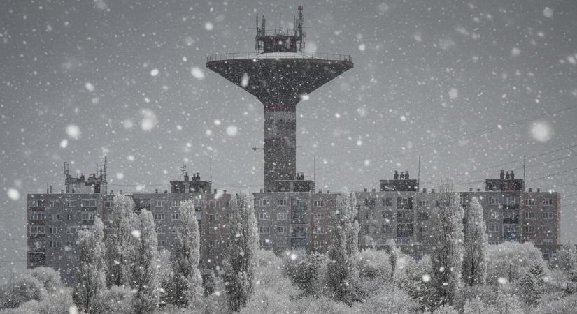 Esni fog a hó karácsonykor!