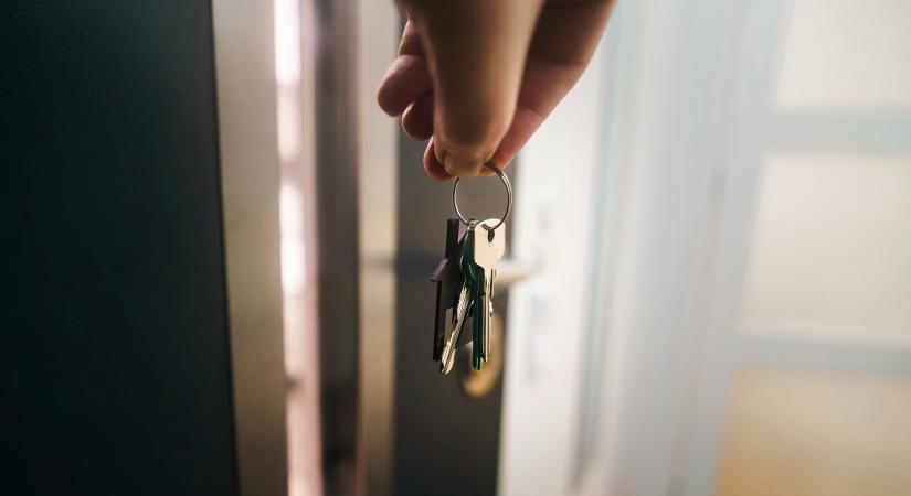 Kitörölt egy szót a kormány a 3 százalékos hitel szabályaiból – tízezreket érint a módosítás