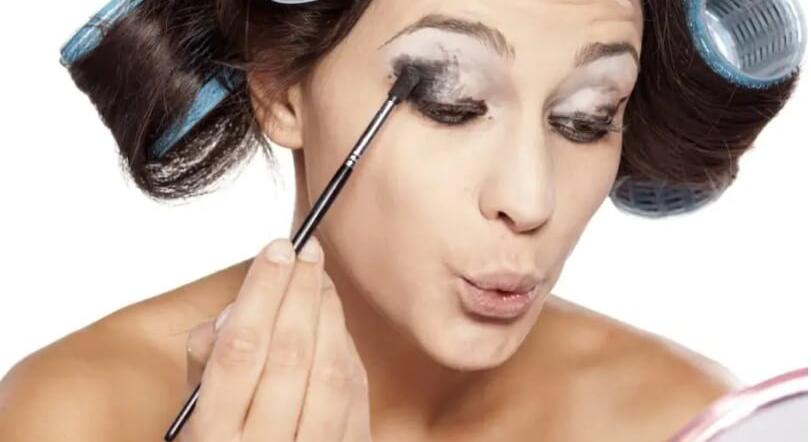 Így lesz tartósabb a sminked anélkül, hogy túlsminkelnéd magad