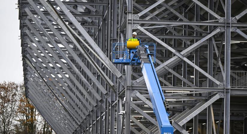 Az ipari termelés csökkent, az építőipar viszont látványos növekedést mutatott októberben