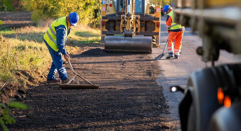 Útépítésekre pályázik Debrecen, gyakorlatilag a saját pénzére