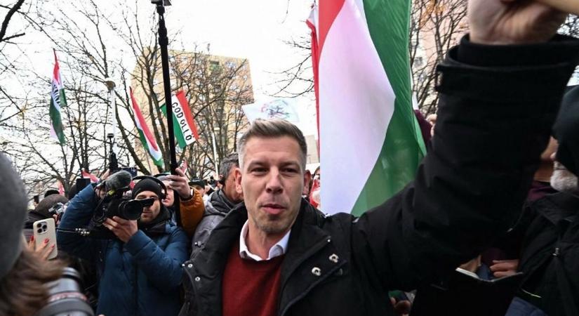 Ölre mentek a tiszások: viszály alakult ki a pártban – belső ellenség bujkálhat Magyar Péter köreiben