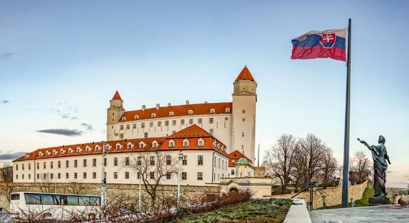 Példátlan és érthetetlen döntést hozott a szlovák parlament