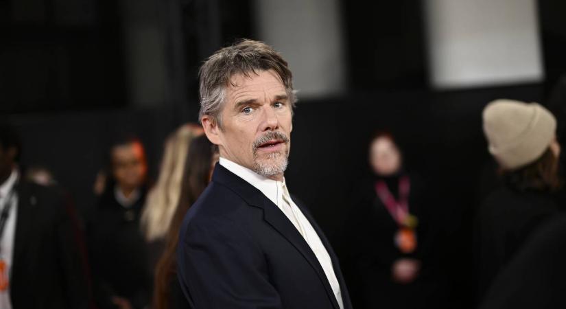 Ethan Hawke a mai napig rosszul érzi magát lánya bonyolult és nehéz gyerekkora miatt