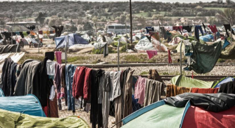 Új táborok migránsoknak Spanyolországban