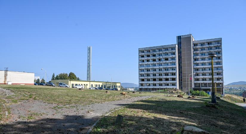 TRAGÉDIA: Kiugrott a kórház ablakán, meghalt a beteg