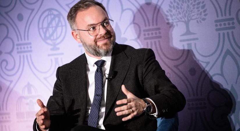 Orbán Balázs a Politiconak: Az EU jelenlegi útja zsákutca, a technokrata elit pedig tönkreteszi Európát