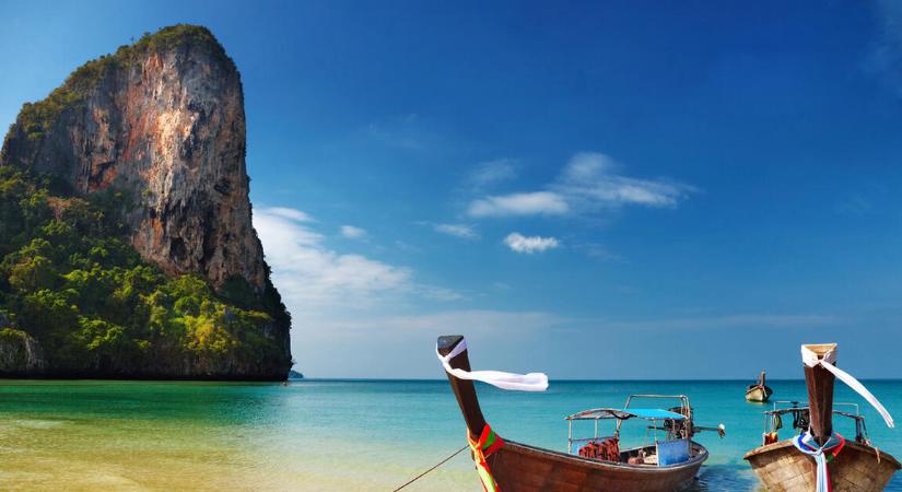 Thaiföld miniszterelnöke feloszlatja a parlamentet, előrehozott választásokra készül