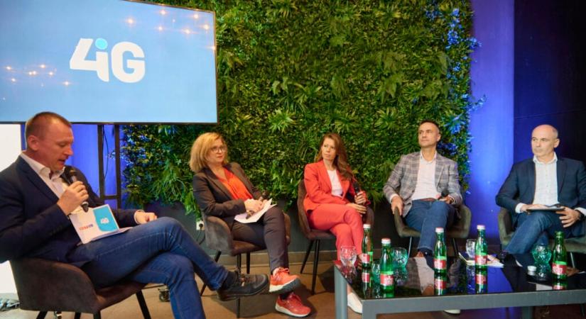 Perrel fenyegeti Hadházy-t a 4iG – azt állítják, nem kell nekik az RTL