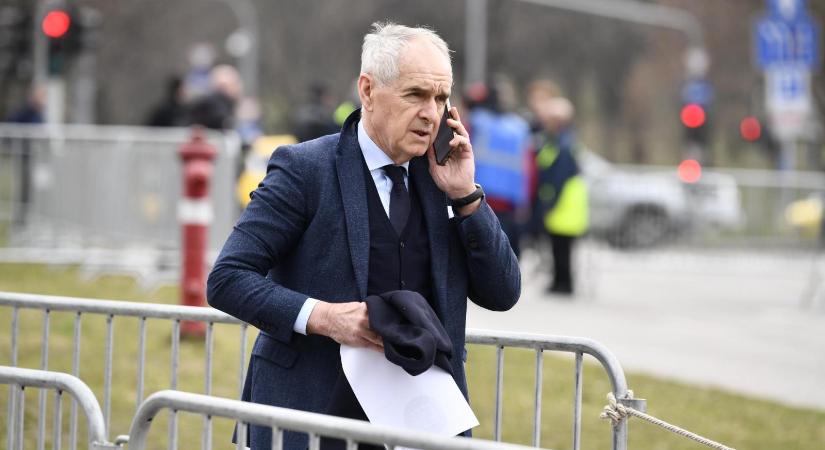 Szita Károly levélben kérte polgármestertársait, hogy védjék meg településeiket, utasítsák el a Tisza programját