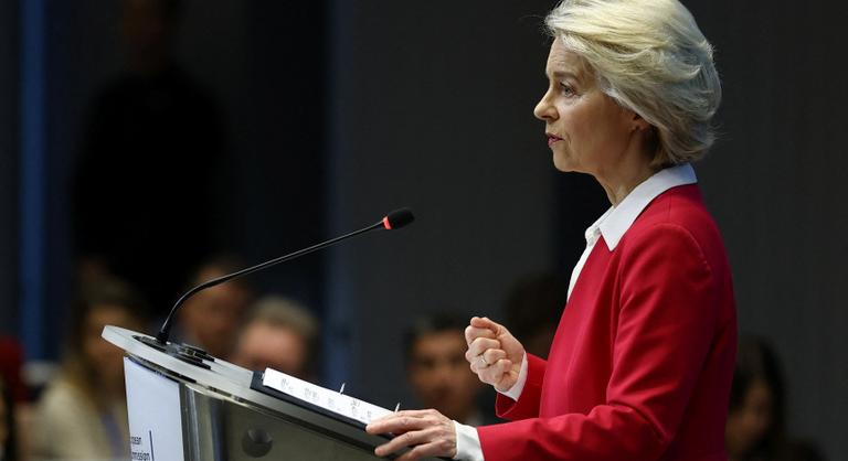 Ursula von der Leyen Donald Trumpnak üzent: Ne szóljon bele az európai demokráciába