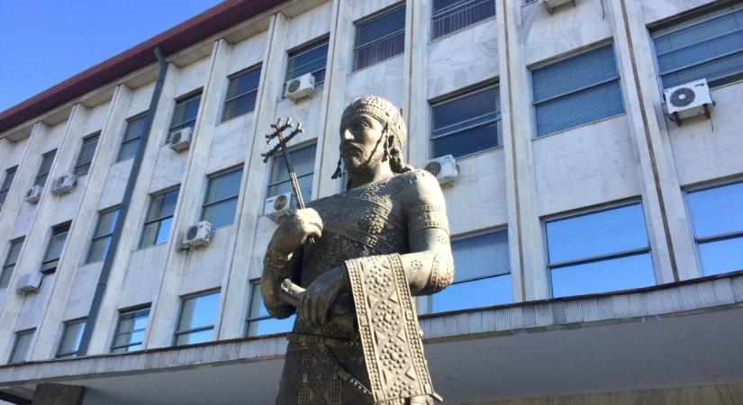 A megtámadott ügyésznőért és az igazságszolgáltatásért lesz szombaton tüntetés Szabadkán