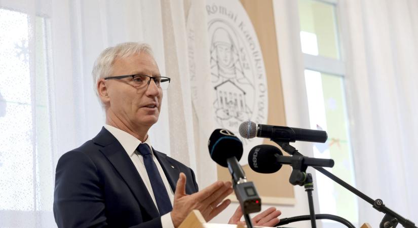 Soltész Miklós: Az egyházak ma már 270 ezer gyermeket nevelnek Magyarországon