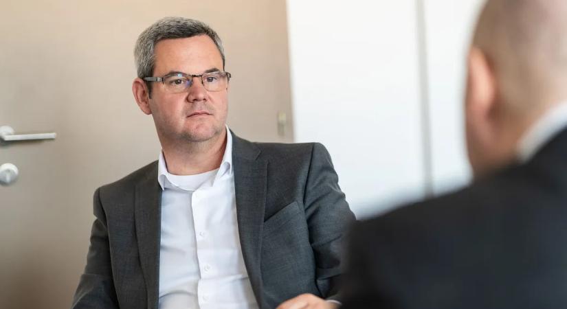 Takács Péter: Így zsigerelné ki az egészségügyet a Tisza