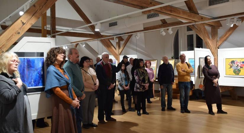 Tárlatmegnyitó a Munkácsy Mihály Magyar Házban - A Kárpátok Művészetéért és Kultúrájáért Egyesület alkotóinak sokszínű világa