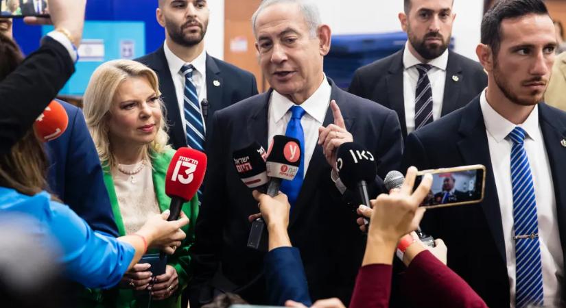 Netanjahu úgy kér kegyelmet az árkok betemetésére hivatkozva, hogy az új médiatörvénnyel mélyítené azokat