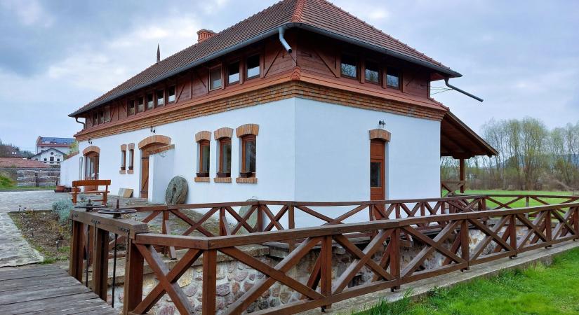 Zempléni kalandok: Pálházi kisvasút, középkori vízimalom és a Bózsvai-szikla