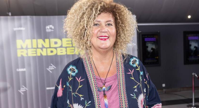 Soma Mamagésa sötétbarnára festette a haját: a szőkés után nagy váltás