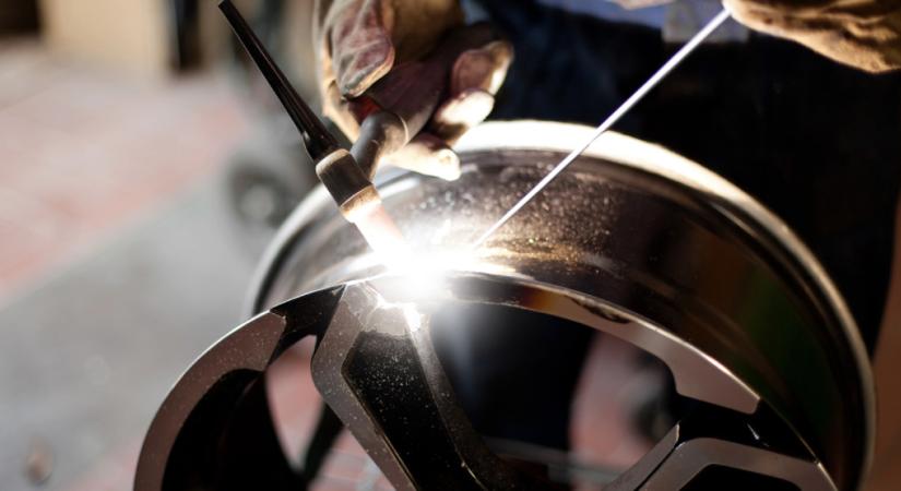 Jönnek az újrahasznosított autók