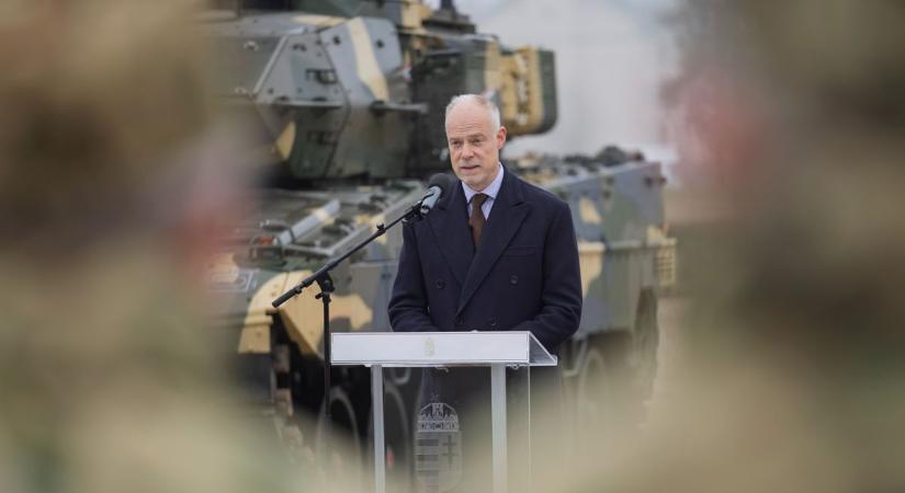 "A tatai páncélosdandár ma a Magyar Honvédség vasökle" - megérkezett az utolsó Leopard harckocsi