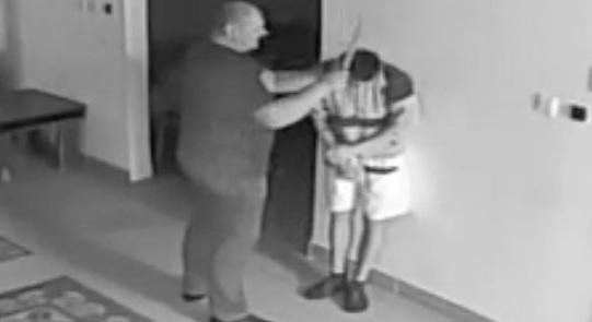 Újabb brutális videó a Szőlő utcából