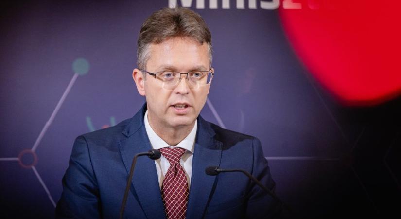 Tízszázalékos béremelést kapnak a szakoktatók januártól