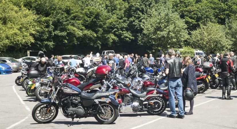 Advent ide vagy oda: kemény tiltás csapott le a rolleresekre Ruzsán