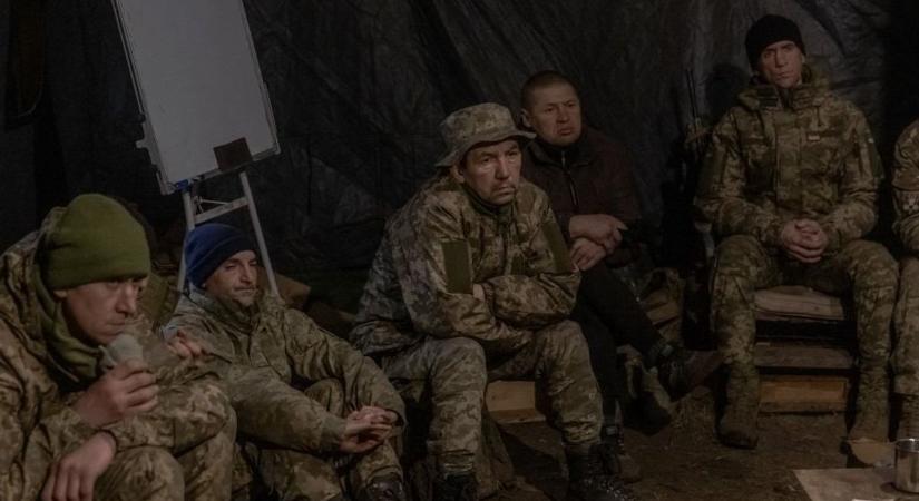 Castel: minél közelebb a béke, annál kevesebb az ukrán hadsereg esélye – meglepő tényre hívta fel a figyelmet az elemző